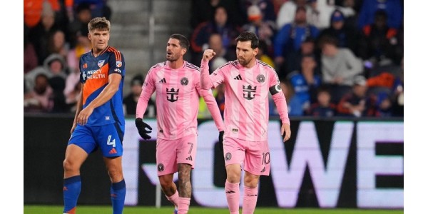 Povratak Lionela Messija na Camp Nou kao navijača Povratak Lionela Messija na Camp Nou kao navijača
